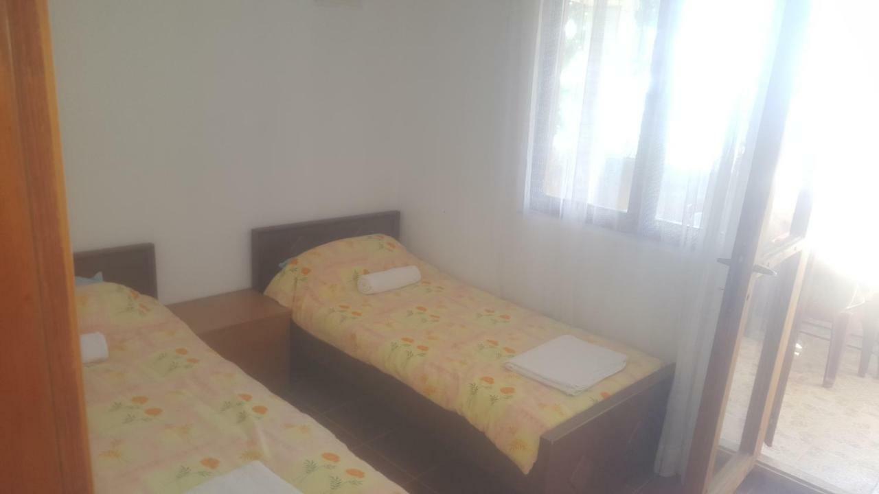 Darinka Aparthotel Ulcinj Quarto foto